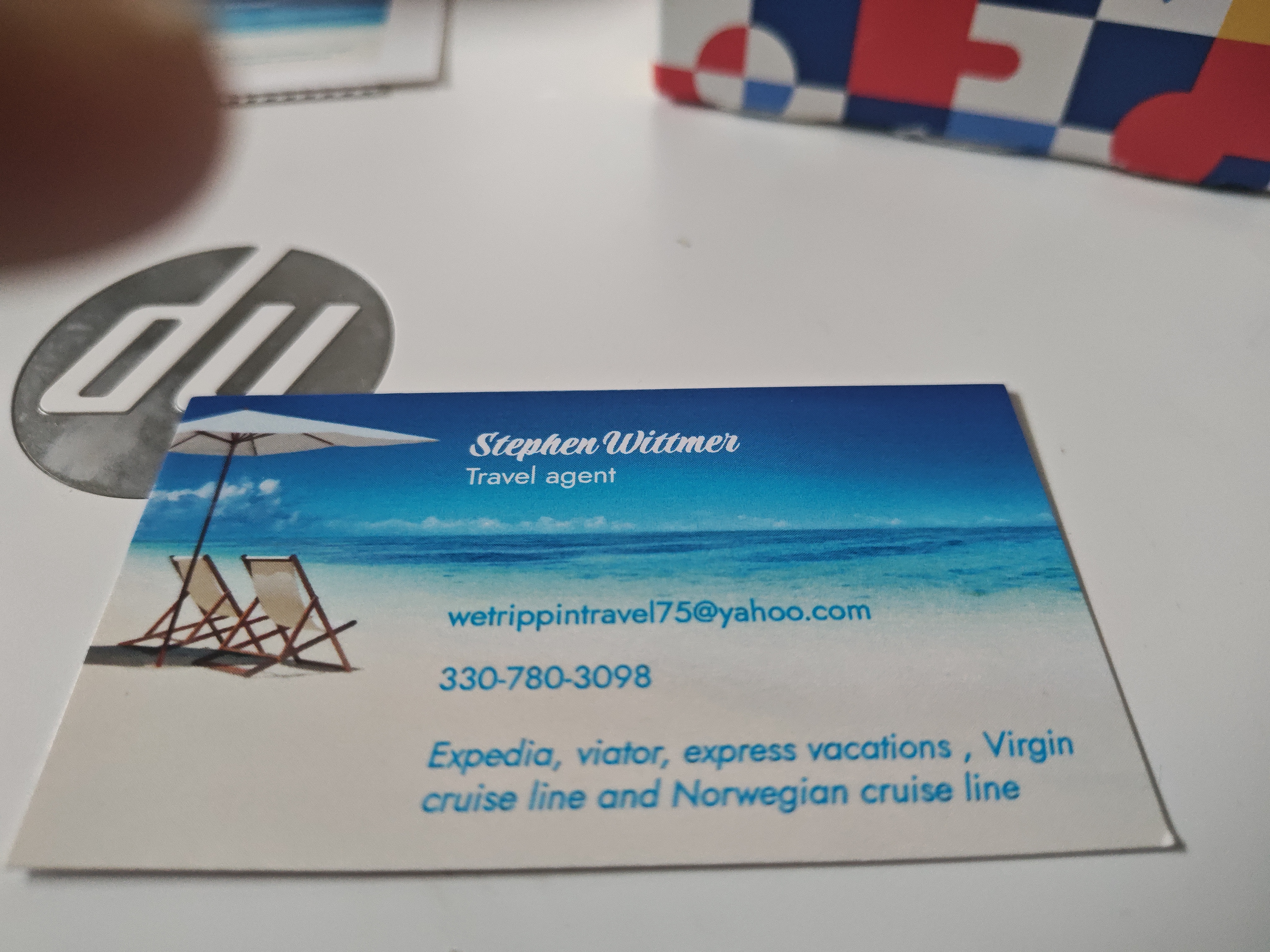 We Trippin' Travel logo